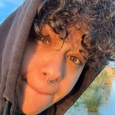 Renata Valente (@renyvalente97)