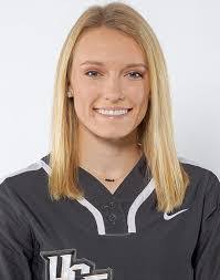 Rachelle Schmidt's Instagram, Twitter & Facebook