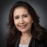 Correo electrónico y teléfono de Stephanie Bednarz