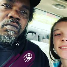 Hi everyone good morning!! I have a question for a friend of mine she is  not in this group so I'm having a post for her. She works two jobs and gets