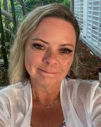 Miranda Moe's Instagram, Twitter & Facebook