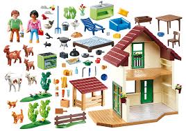 Dispone muchas secciones y habotaciones, tiene balcón, timbre con sonido y. Casa De Campo 70133