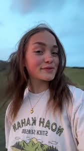 Amber Pettit (@ambermpettit)