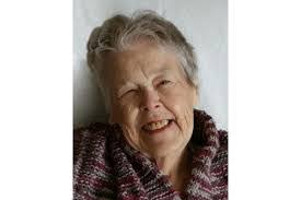 Mary Vig's Instagram, Twitter & Facebook