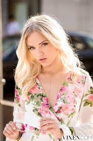 Alex Grey, wanita, bintang porno, pirang, mata biru, Vixen, rambut panjang,  Wallpaper HD | Wallpaperbetter