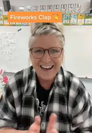 Classroom Game with Markers Clap Clap Grab