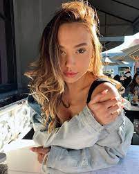 Alexis rené glabach (born november 23, 1996), known professionally as alexis ren, is an american social media personality and model. Alexis Ren Instagram Pictures 12 29 2018 Hawtcelebs