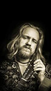 Mike Seeber's Instagram, Twitter & Facebook