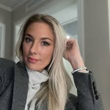 Stacey Betts (@staceymeg) • Threads, Say more