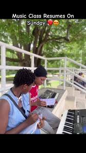 Venue:KNUST campus We offer online and 1v1 classes also😊 #viral #fyp  #tiktokviral #music #lesson #goviral #guitar #class