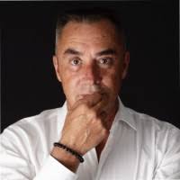 200+ Profile mit dem Suchbegriff „Robin“