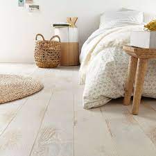 parquet flottant les modeles du moment parquet contrecolle chene plancher blanc plancher de chambre