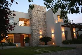 Casa De Dos Pisos Moderna Y Fantastica Homify Casas De Dos Pisos Fachada De Casas Mexicanas Disenos De Casas