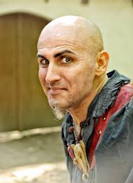 Johnny Fox, sword swallower and magician, dies at 64