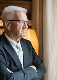 WIE SCHAFFT DEMOKRATIE EINHEIT IN VIELFALT?«