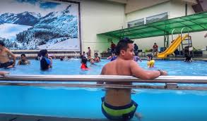 Sekilas memang terlihat hampir menyerupai tirai yang datar. 10 Tempat Kolam Renang Di Palembang Terdekat Dan Termurah 2021