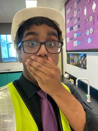 Hi my name is Kaylonnie, I'm looking for a room to rent close LBCC and my  budget is $1100. I'm a full time student and work part time as a student  assistant