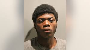 Man charged with murder in shooting at South Side Chicago shoe store