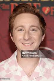 1,772 Burbank Larry Photos & High Res Pictures