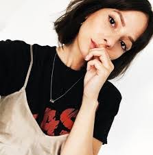 Erin Leanna's Instagram, Twitter & Facebook