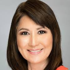 Lori Ellertson's Instagram, Twitter & Facebook