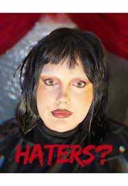 Replying to @jessie Not every drag queen is for you, and that’s okay! But  being rude