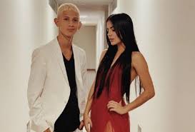 Check spelling or type a new query. La Liendra Presume A Su Novia Al Exponerla Con Sexy Ropa Interior Alerta Bogota