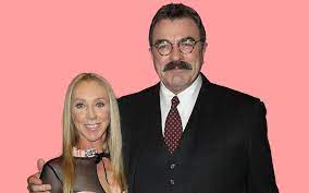 Born on january 29, 1945 in detroit, michigan, tom selleck grew up in los angeles and earned a basketball scholarship to the university of southern california, where he also entered a management training program for united airlines. Is Tom Selleck Married All About Tom Selleck S Wife Partner