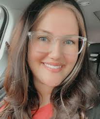 Andrea Mcbee's Instagram, Twitter & Facebook