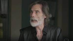 Galã dos anos 1980, Eduardo Tornaghi retorna às telinhas em 'Rock Story'