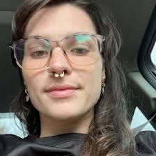 Alexis Reddick's Instagram, Twitter & Facebook