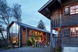 «im bregenzerwald sind die häuser atmungsaktiv. Architektur Und Baukultur Urlaub In Vorarlberg Osterreich
