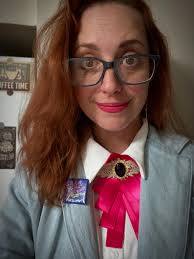 Can't believe Fringe ended a week ago!! Not going to stop rocking my fringe  button, though 🤓 Theatre isn't Dead! And I may be already working