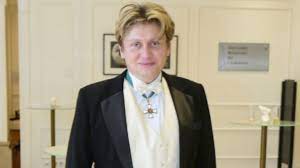 Friderikusz sándor szigorú, ugyanakkor nagyon. Osszekoltozott Friderikusz Sandor Es Varnus Xaver Nlc