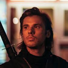 Le chant des sirènes is the second studio album of french rapper orelsan, released on 26 september 2011 by 3ème bureau, 7th magnitude and wagram music. Musik Von Orelsan Alben Lieder Songtexte Auf Deezer Horen