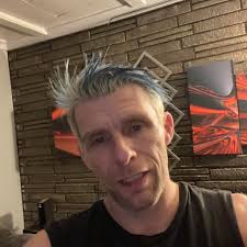 Anyone know if family and friends of Ringo call him by that name or Richard?