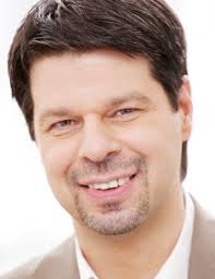 Frederick Groeger-Roth, Referent*in des Deutschen Präventionstages