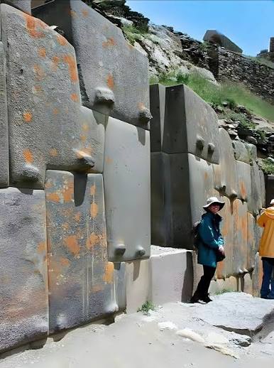 What mysteries of Inca architectural expertise remain hidden?