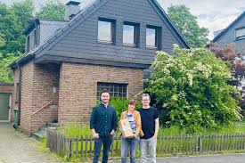 100 quadratmetern müssen in oberhausen 2.702,34 eur/m² durchschnittlich kalkuliert werden. Alexandra Und Marcel Kaufen Ein Haus In Oberhausen Immocademy