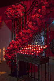 It can be a place to work on homework, a place to listen to music or read a good book, a place to keep in mind, maybe don't make your room a vampire den? Picture Of Inspiring And Dramatic Vampire Wedding Ideas