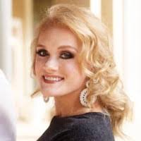 Cassandra Pratt's Instagram, Twitter & Facebook