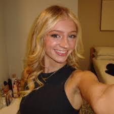 Tamara Redmond's Instagram, Twitter & Facebook