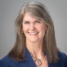 Beth Acosta's Instagram, Twitter & Facebook