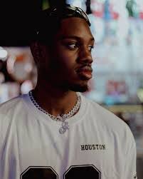 Jeremy Tavarez's Instagram, Twitter & Facebook