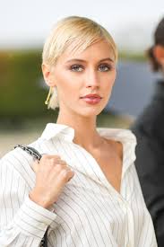 Image result for frisuren kurze haare farbe