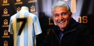 He played both as an attacking midfielder and forward and scored the winning goal in the final of the 1986 fifa. Jorge Burruchaga A 30 Anos De Italia 90 Nos Castigaron Durante Un Tiempo Pero Hoy Todos Nos Valoran