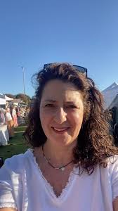 Hello! from north Narabeen farmers market! Beautiful sunny day drop in say  hi and experiencing a free mini bowen therapy session 🌺🍃 Katie  #beachesmarketnorthnarrabeen #northernbeachessydney🌈🌴