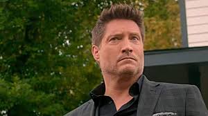 We Gon ignore how Mike is already as strong as Johnny/Daniel in season 5? :  r/cobrakai