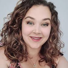 Shannon Kwiatkowski's Instagram, Twitter & Facebook