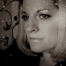 Amanda Huffine's Instagram, Twitter & Facebook